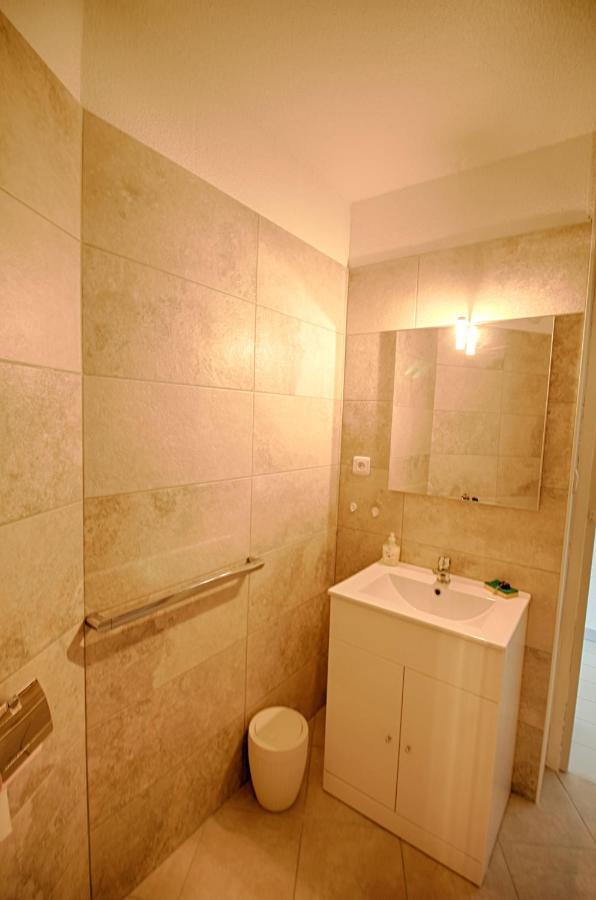 Beau Studio Plage De Marinella - St Coralia